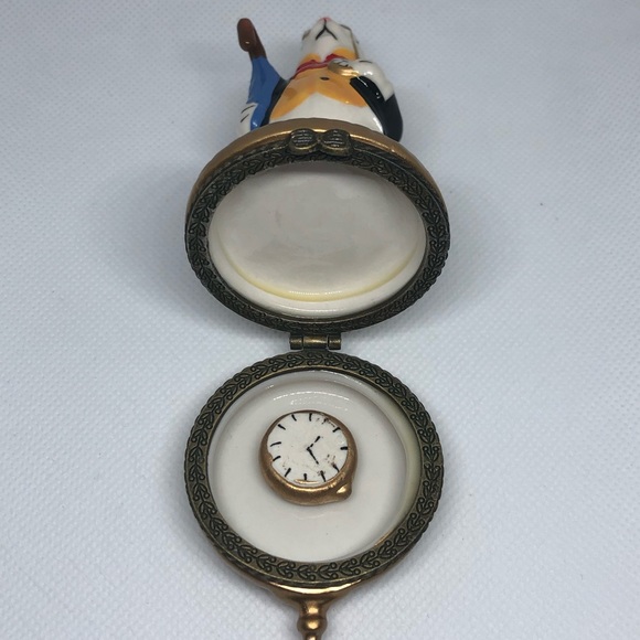 Porcelain Rabbit Shaped Box - Picture 4 of 7